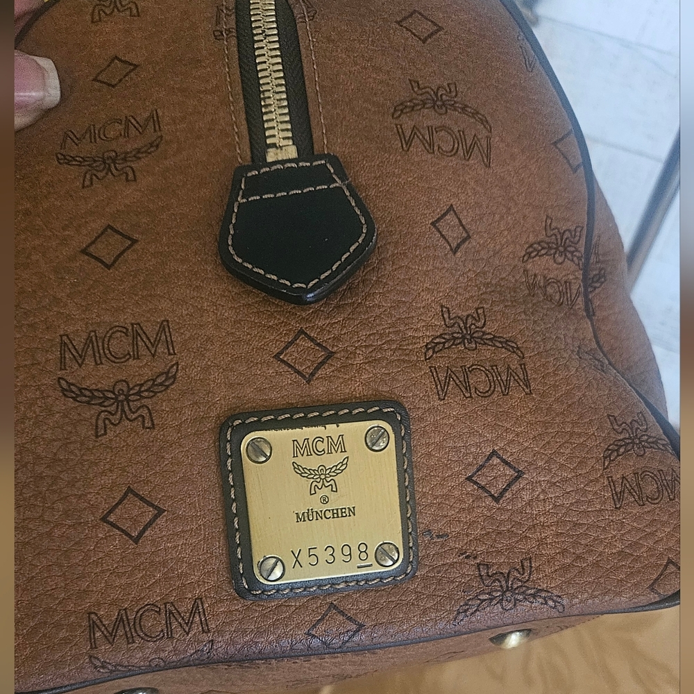 MCM Visetos Boston Bag 30 Dark Brown - Picture 9 of 9